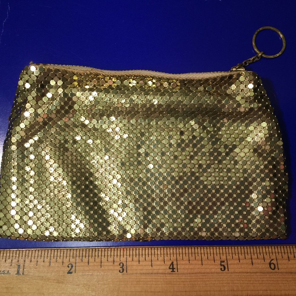 Vintage Whiting and Davis Co Gold Metal MESH Studs Change PURSE 6.5" Handbag